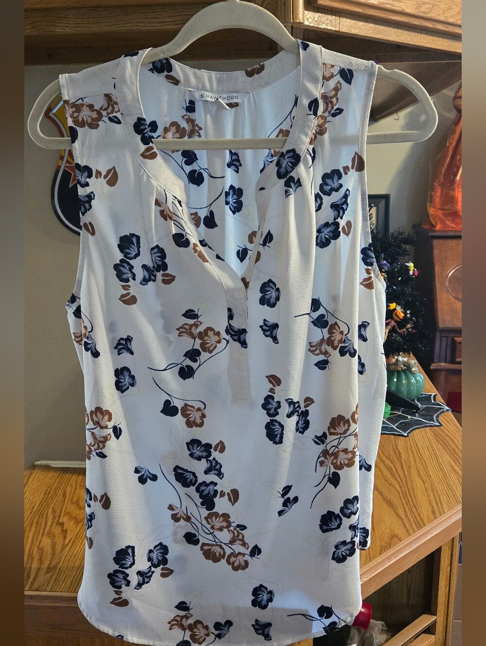 41 Hawthorne White Floral Sleeveless V-Neck Camisole with Navy and Brown Print